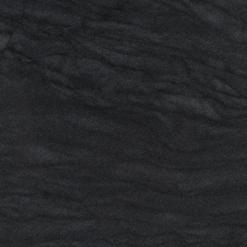 PLATINUM BLACK QUARTZITE